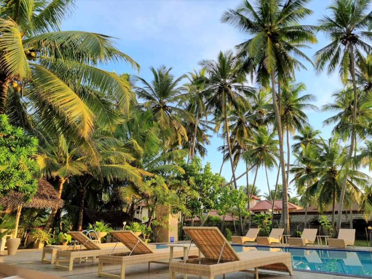 Golden Beach Paradise Tangalle Exterior photo
