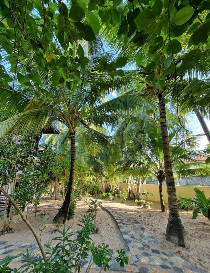 Golden Beach Paradise Tangalle Exterior photo