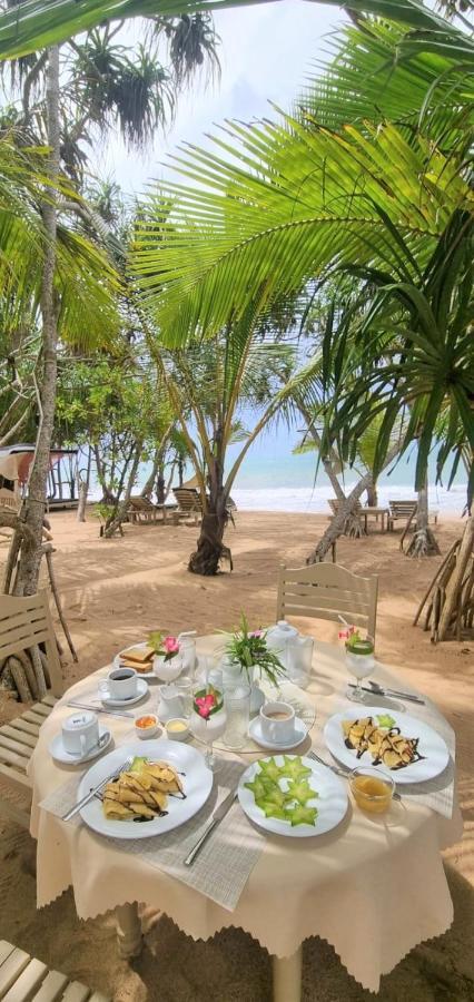 Golden Beach Paradise Tangalle Exterior photo
